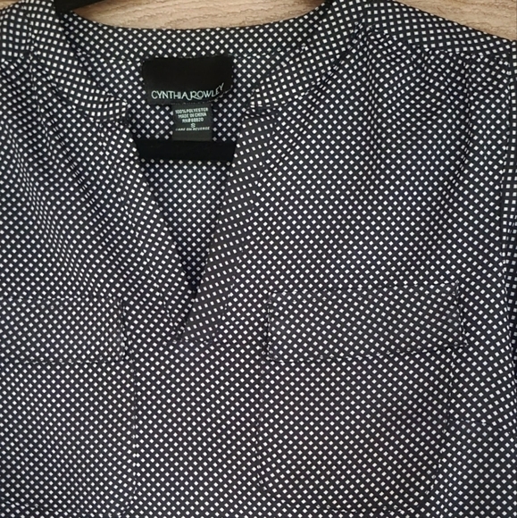 Cynthia Rowley Black with White Diamond Print Dress Shirt Size Small - Picture 3 of 4